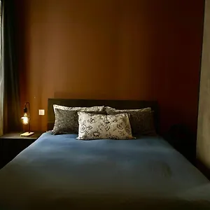 Airport Bedroom With Your Own Private Bathroom Self Check In And Self Check Out Air-condition Included , Mqabba Malta