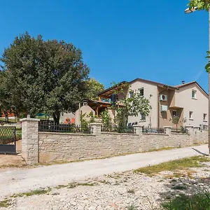 Apartment Salak, Pula