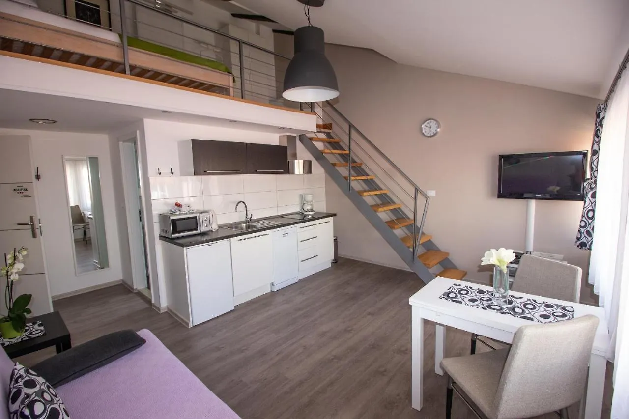 Downtown Apartments Pola