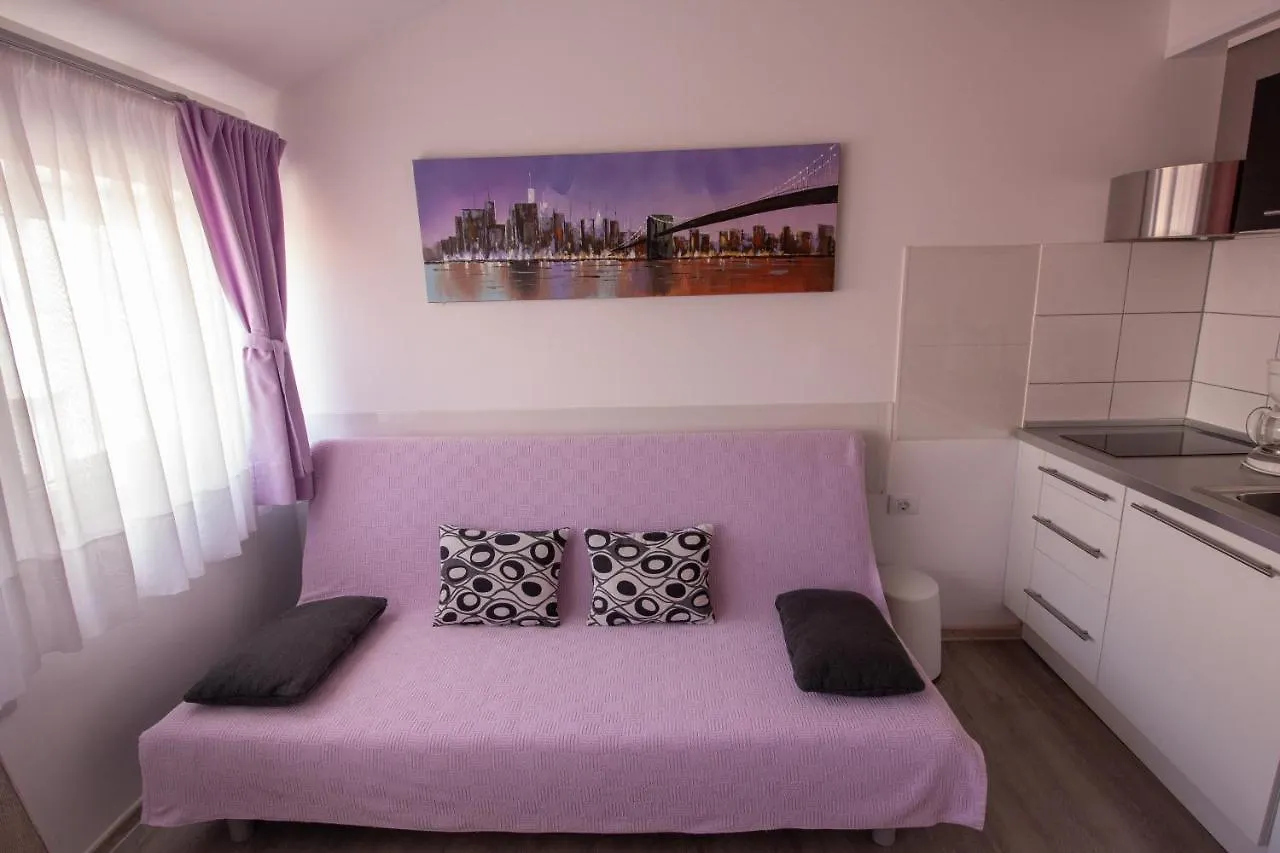 Downtown Apartments Pola