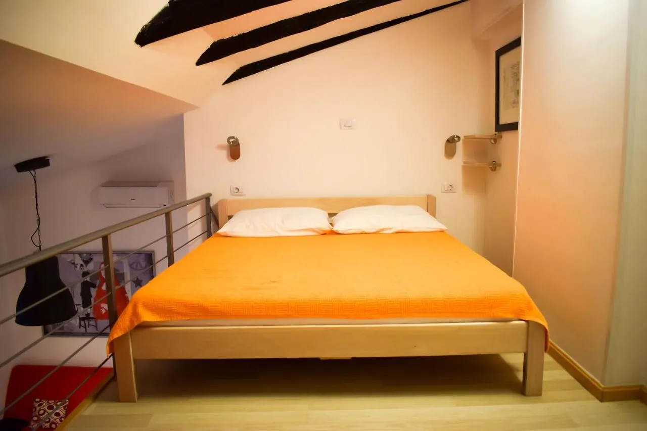 Downtown Apartments Pola
